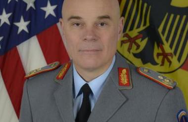 Pomemben nemški general odpuščen zaradi šokantne izjave o posilstvu
