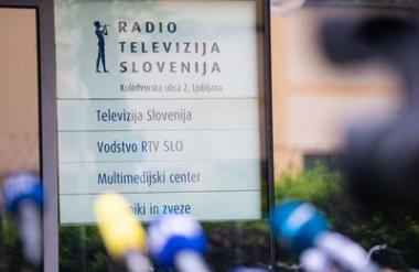 RTV v škripcih: močno so zadolženi. Vlada obveznosti še ni izpolnila.