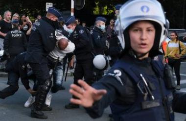 Bruselj pred kolapsom? Nasilje, kaos in brezvladje.