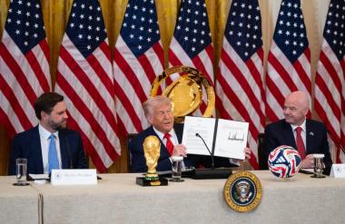 Donald Trump vidi svetovno prvenstvo kot priložnost za konec vojne