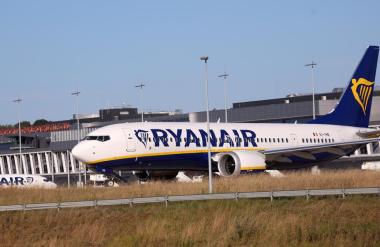 Ryanair in easyJet zaostrujeta pravila, lahko vas drago stane