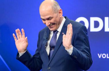 73 članov SDS se je uprlo imenovanju Janši za nov mandat