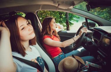 Smo na pragu velikih sprememb? Mladi doživljajo mobilnost in avtomobile popolnoma drugače