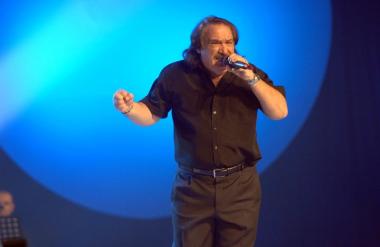 Dolgo ga nismo videli, zdaj je končno jasno, kako živi Mišo Kovač, tole bo že kmalu javno