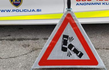 Novo o nesreči v Radovljici: Umrla ena oseba, več otrok poškodovanih