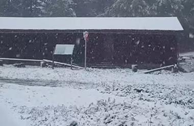 Tako hladno, da sneži! Poglejte te prizore