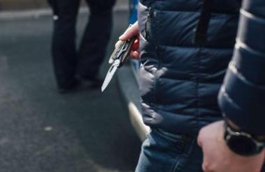 Na rojstnodnevni zabavi z nožem ubil štiri najstnike, nato sodil še sebi
