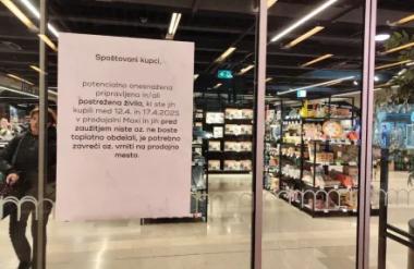 Napeto v Maxiju: Voda še vedno onesnažena. 'Padajo' prvi odškodninski zahtevki obolelih