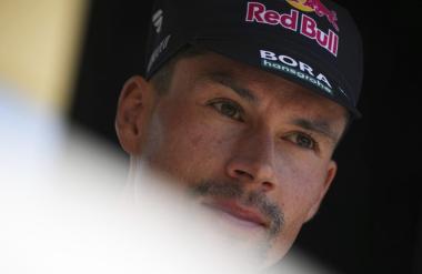 Giro prvič v gore: kako se bo Roglič znašel po šoku?