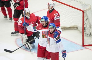 V ponovitvi lanskega finala Čehi boljši od Švicarjev