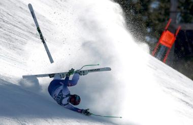 Sezona hudih poškodb: FIS odgovarja