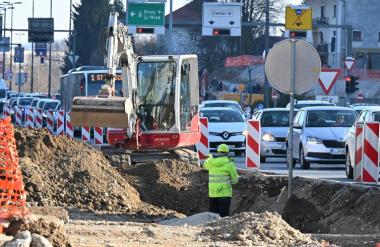 Na pomembnem ljubljanskem priključku z avtoceste bo od ponedeljka spremenjena prometna ureditev