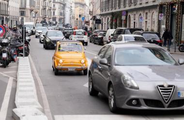 Sosedje odločno nad starejša dizelska vozila – omejitve in prepovedi vožnje bodo veljale tudi za tujce