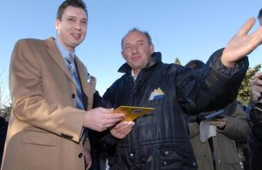 Mladi Vučić: odličen študent, razgrajač pri Delijah, najboljši učenec haaškega obsojenca
