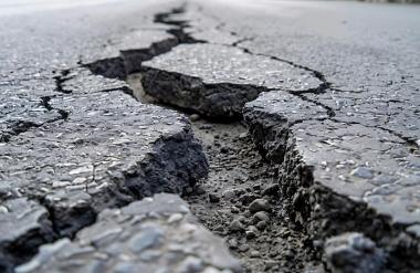 Zvečer so se dvakrat stresla tla