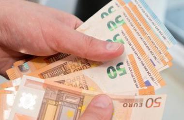 DZ potrdil zvišanje nadomestil za brezposelnost in še druge spremembe na trgu dela