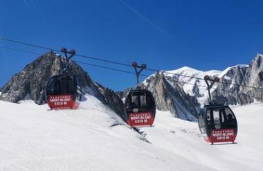Temperatura na Mont Blancu že nad lediščem