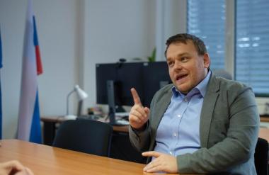 Bo Viktor Orban oglobil tudi slovenskega ministra?