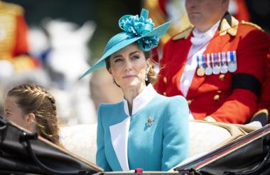 Kate Middleton ob zadnjem pojavljanju v javnosti takole shujšana, mnoge pa skrbi tudi tole