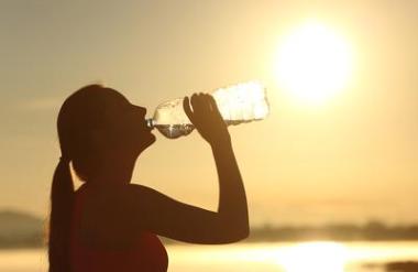 Prvi vrhunec bo danes: temperature do 37 stopinj Celzija