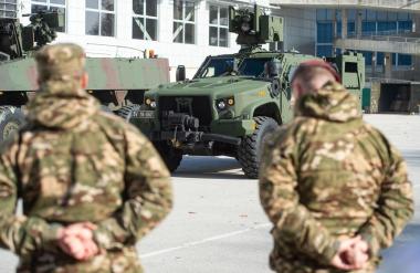 Znana usoda zahteve Levice za referendum oboroževanju