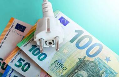 Na položnice za elektriko se vrača prispevek za OVE