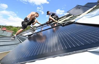Sončne elektrarne: Namesto predvidljivega okolja, vojna napoved!