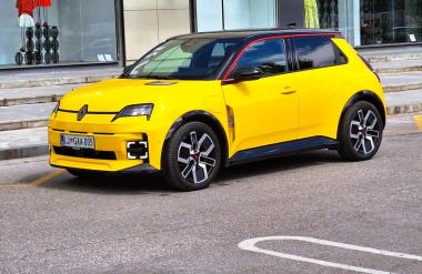 Test: Renault R5 E-Tech electric 110 kW - Z nasmehom v hišo slavnih