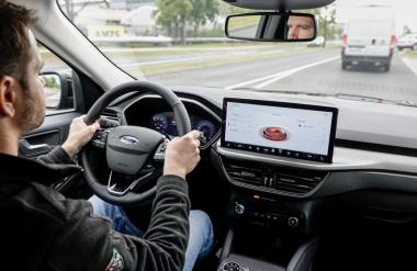 Test alternative: Na mesec bi za gorivo privarčeval več kot 70 evrov