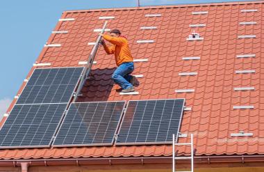 Sončno elektrarno lahko dogradiš brez soglasja
