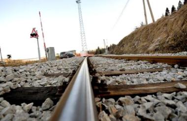 Na delu železniške proge ukradli telekomunikacijski in optični kabel