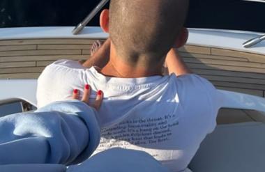 Tako blizu nas je trenutno eden najbolj seksi moških na svetu