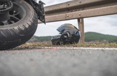 Še ena huda nesreča, ena oseba umrla