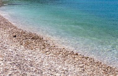 Rezultati zadnje analize kopalnih voda v Istri: Tej plaži se raje izognite
