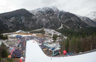 Odlične novice za smučarske skoke, v Planici že zavihali rokave