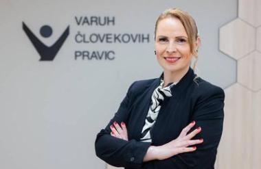 Poslanci o kandidatki za novo varuhinjo Možini Zupanc