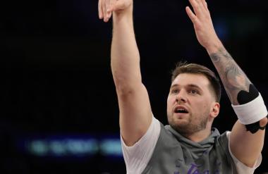 Navijači Lakers v transu po zadnjih posnetkih Luke Dončića