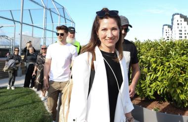 Sabina Kogovšek po ločitvi od Jurija Zrneca uživa v objemu tega lepotca in skupaj sta videti sanjsko