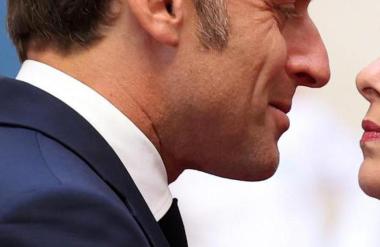 Foto: Ups, da ne bo Macron od žene dobil še ene klofute