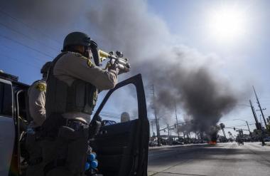 Nasilje se stopnjuje, Trump v Los Angeles napotil vojsko