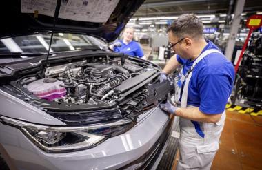 Volkswagen bi lahko v svoji najpomembnejši tovarni proizvodnjo skrčil le na štiri dni v tednu - idejo so že predstavili zaposlenim