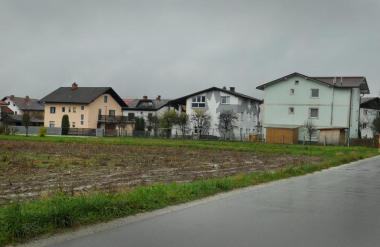 Velika novost glede uporabnih dovoljenj za starejše nepremičnine