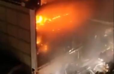 Zagorelo v nakupovalnem središču, ki so ga odprli pred dnevi: umrlo 61 ljudi