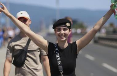 Svarilo o Thompsonu: vračanje preteklosti in pol milijona pobitih