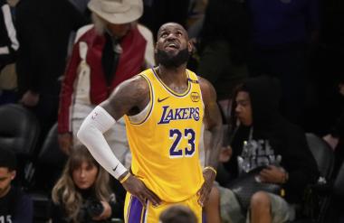 Slabe novice za LA Lakers: James ima težave